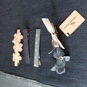 NWT set of 4 Shang space hair clips